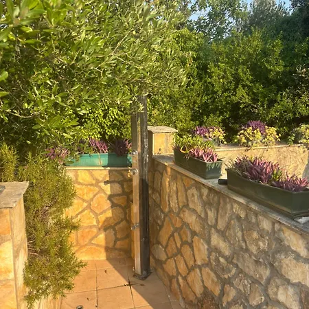 Apartment Two Bedroom Gorana With Swimming Pool